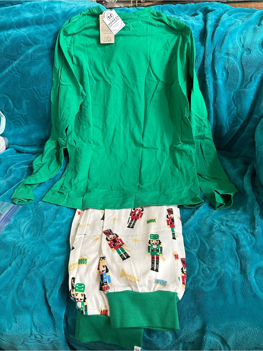 Green Women's Long-Sleeve Pajama Top and Nutcracker Print Pants - Green
